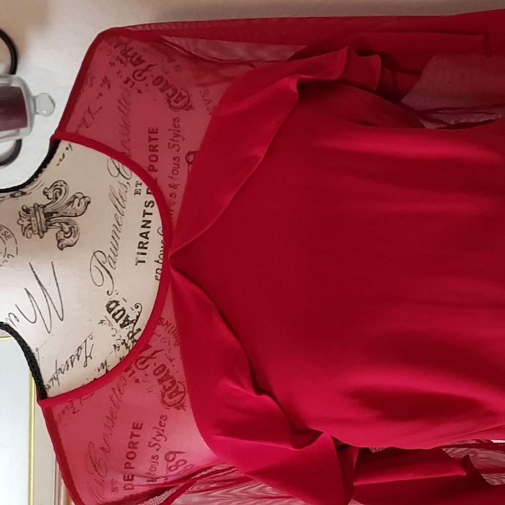 🎉HP 2/22🎉NWT, R&M Richards SEXY RED DRESS - Picture 3 of 6